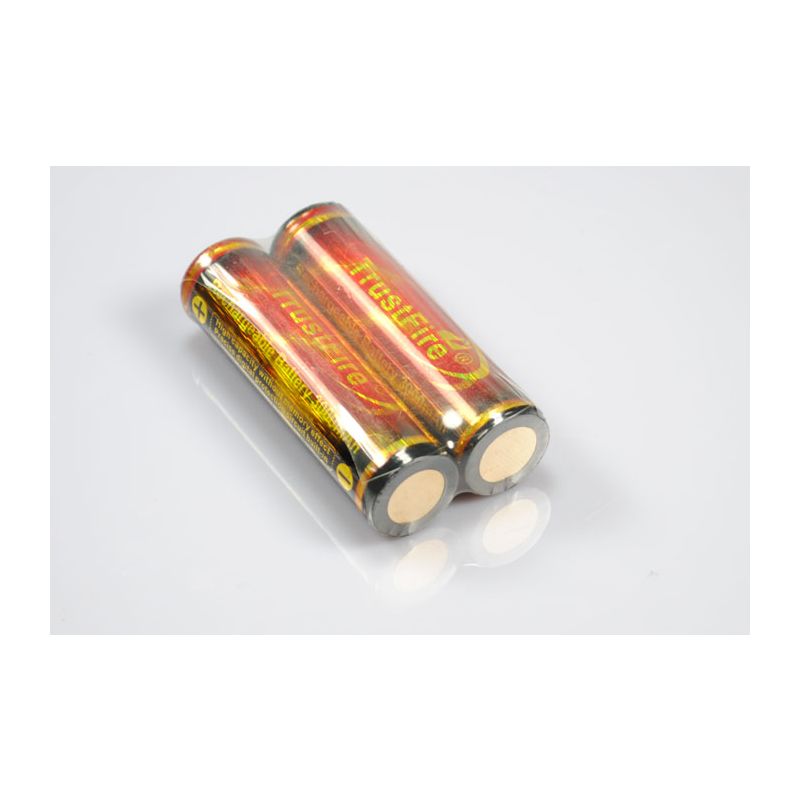 TrustFire protegido 18650 3000mAh li-ion bateria recarregável (1 par)