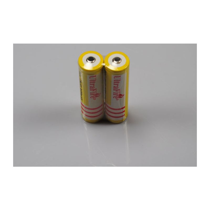 Ultrafire BRC 18650 3600mAh Bateria recarregável Li-ion (1 par)