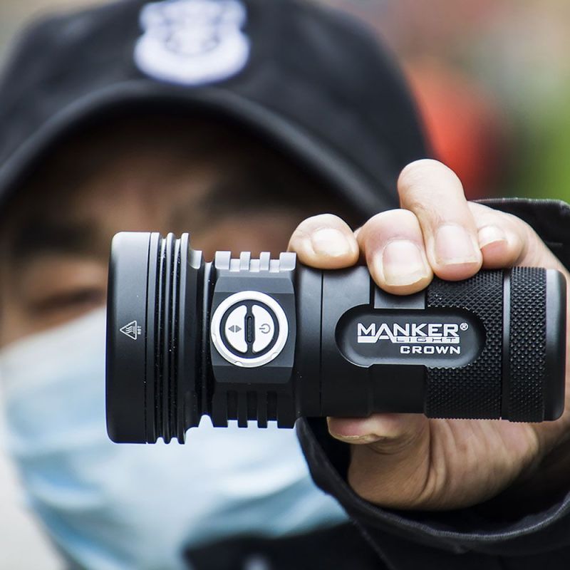 Lanterna de zoom digital Manker CROWN 5.000 lumens 900 metros de distância do feixe Lance lanterna com zoom