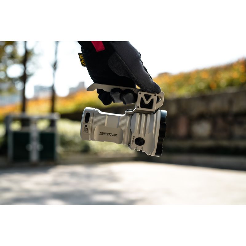 Lanterna LED Manker MK38 8x XHP70.2 41500 lúmens Satellite multiuso holofote portátil