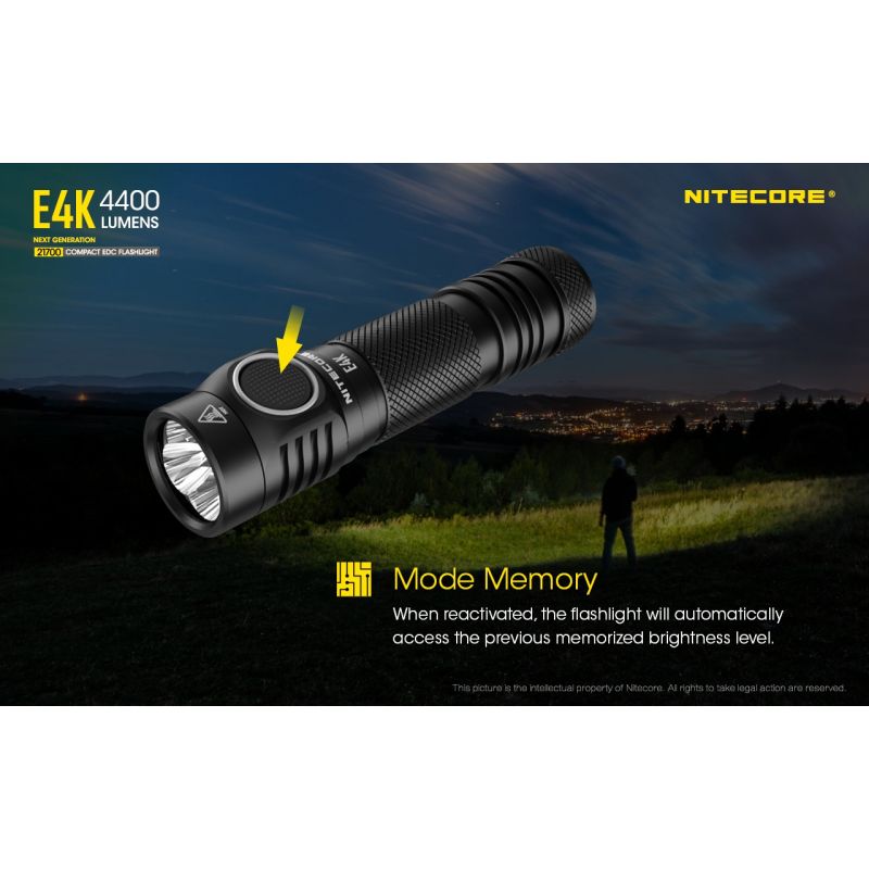 Nitecore E4K 4 x XP-L2 V6 LED 4400 Lumens 21700 Lanterna da bateria