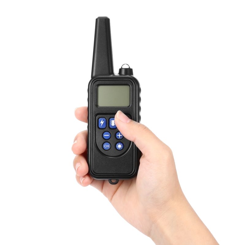 2020 Novo 800m Elétrico Dog Treinando Collar Pet Remoto Recarregável Recarregável com Display LCD para Todo Som Choque Vibração Som