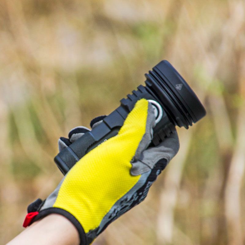 Lanterna de zoom digital Manker CROWN 5.000 lumens 900 metros de distância do feixe Lance lanterna com zoom