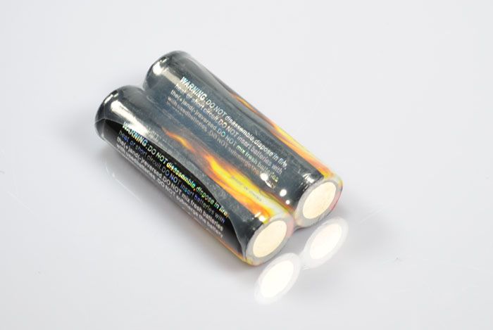 TrustFire protegido 18650 2400mAh li-ion bateria recarregável (1 par)