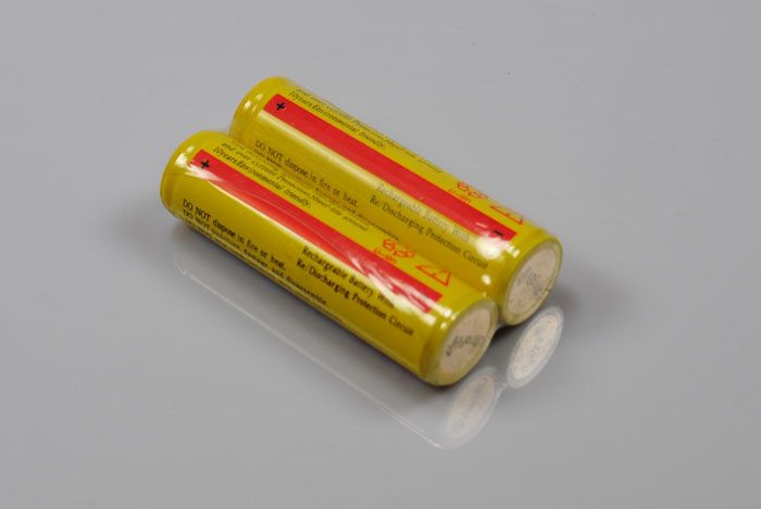Ultrafire BRC 18650 3600mAh Bateria recarregável Li-ion (1 par)