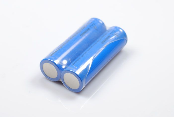 Ultrafire LC 3000mAh 3.7V 18650 Bateria recarregável Li-ion (1 par)